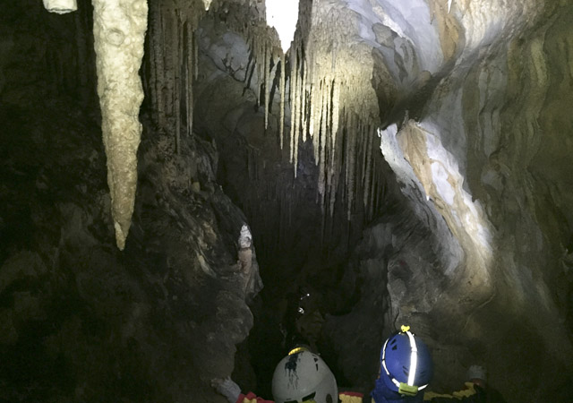 Speleologia nel Parco Nazionale del Pollino: grotta Serra del Gufo